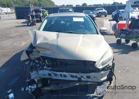 2016 Ford Focus Se z USA, uszkodzony, nr VIN 1FADP3F20GL401697